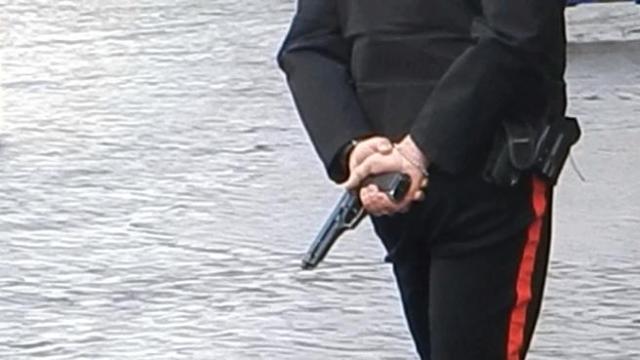 Pistole nascoste in una cassetta dell'Enel: trovate dai carabinieri