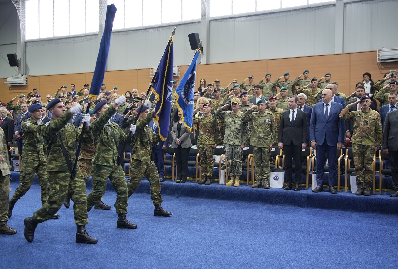 Italia al timone della stabilità balcanica: Il generale Barduani assume il comando KFOR