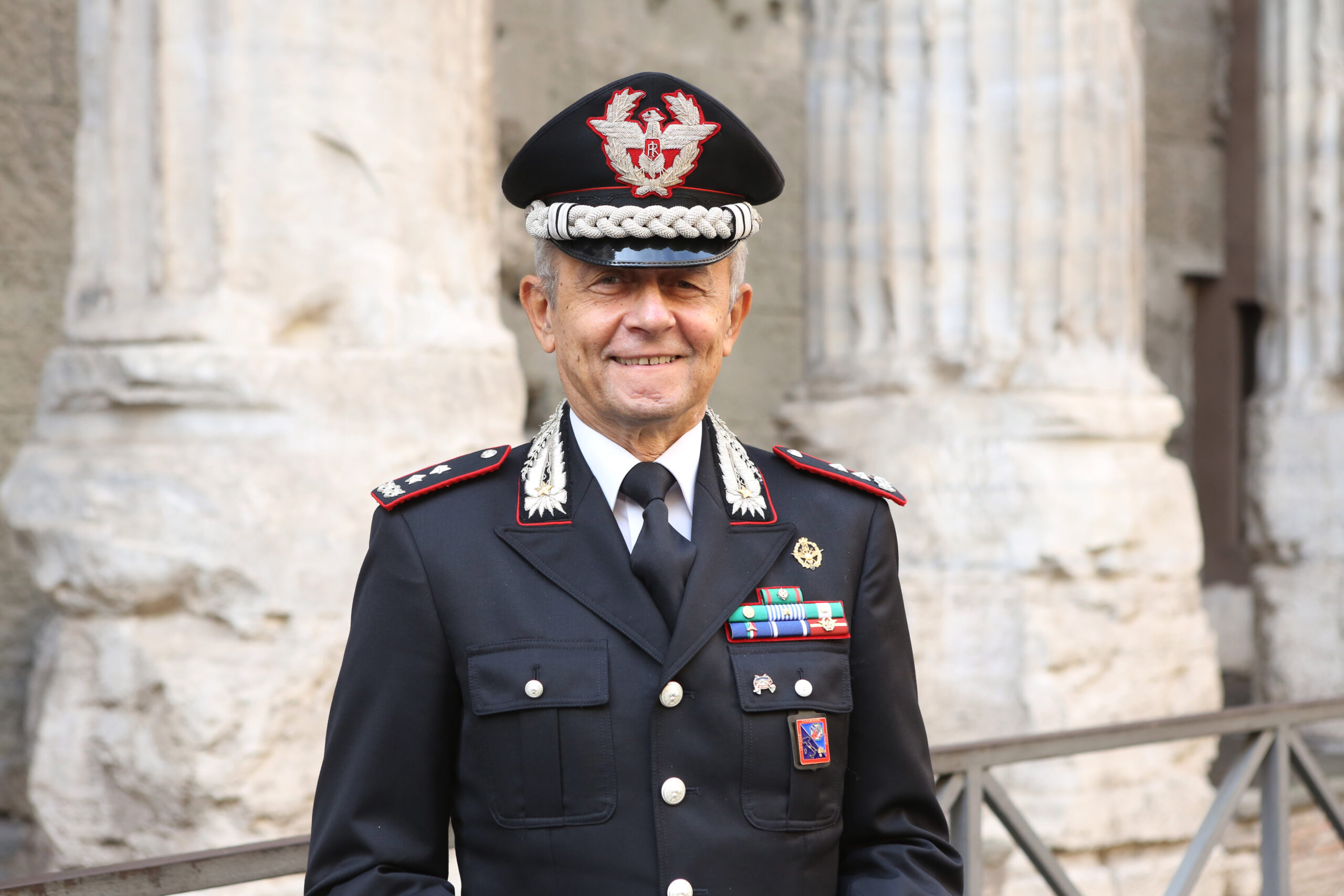 Dopo lo scandalo dei conti spiati, Intesa Sanpaolo si blinda: il generale dei Carabinieri De Vita nuovo Chief Security Officer