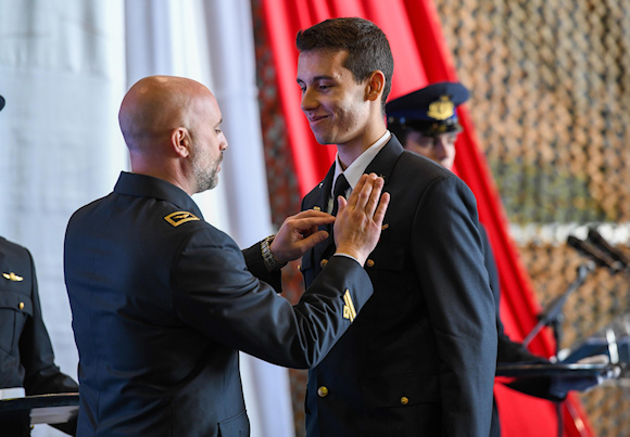 Orgoglio Tricolore: consegnate le Aquile d’oro ai nuovi piloti dell’Aeronautica Militare