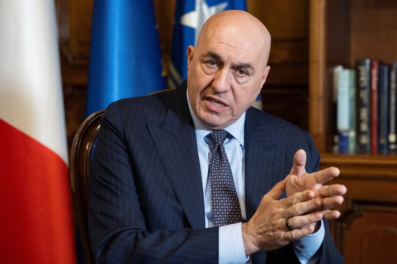 Crosetto: “Chi ha servito il Paese per 40 anni deve poter indossare di nuovo la divisa”