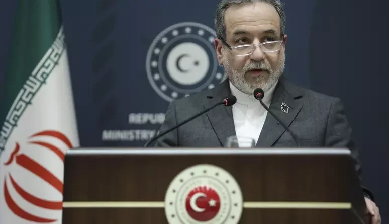 Il portavoce del ministero degli Esteri iraniano Esmail Baghaei avverte Europa: coinvolgimento di Germania, Francia e Gran Bretagna nel conflitto sarebbe “atto di guerra”.