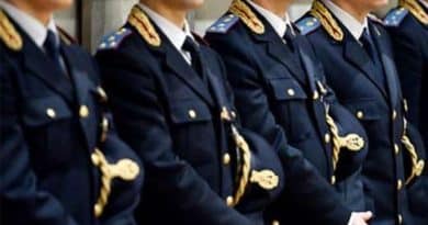 Dirigenti di polizia, via alle stagioni contrattuali con una tantum a marzo e aggiornamento degli arretrati delle voci accessorie dal 1° gennaio 2022
