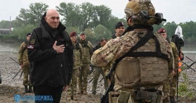 Il Ministro della Difesa Guido Crosetto in visita a Fornovo di Taro e Scalo Po durante le esercitazioni dell’Esercito Cerbero 2026 e Stige 2026
