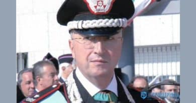 Ritratto del Generale di Divisione Raffaele Vacca in divisa dell'Arma dei Carabinieri