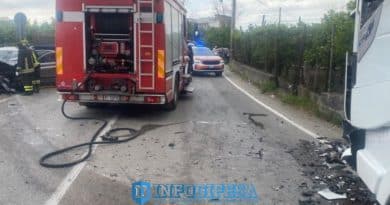 Incidente mortale a Pagani in via Mangioni, auto contro camion: morti il carabiniere Domenico Allegri e la suocera Antonietta De Martinis