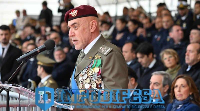 cerimonia per il 165° anniversario dell’Esercito Italiano in piazza Duomo all’Aquila