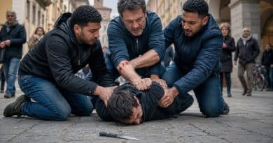 Luca Signorelli, Osama Shalaby e Mohammed Shalaby, cittadini eroi intervenuti a Modena per fermare un aggressore armato di coltello dopo l’investimento dei passanti